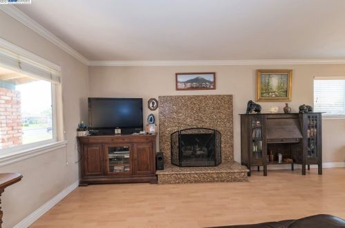 5322 Lilac Ave, Livermore, CA 94551-1220