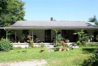 1011 Frank Thornton Rd, Dandridge, TN 37725-7640