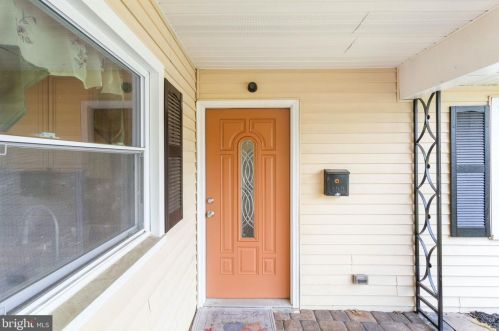 14 Tremont Ln, Willingboro, NJ 08046-3618