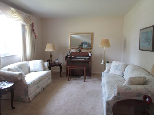 4157 Creek Rd, Cincinnati, OH 45241-2919