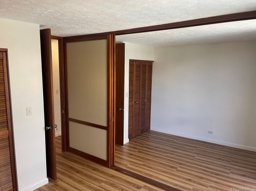 1505 Alexander St, Honolulu HI  96822-4978 exterior