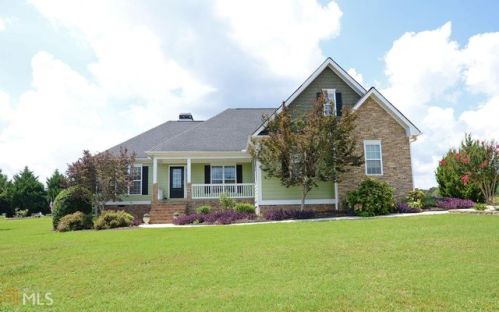 137 Yorkshores Dr, Hartwell, GA 30643-6475
