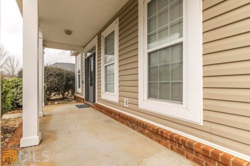302 Meyers Lake Dr, Warner Robins GA  31088-2120 exterior