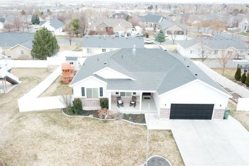 485 660, Smithfield, UT 84335-9406