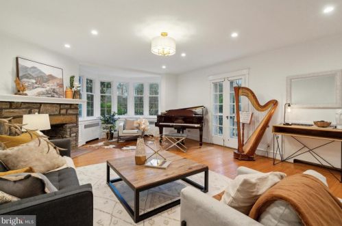 426 Durham St, Philadelphia PA  19119-1222 exterior