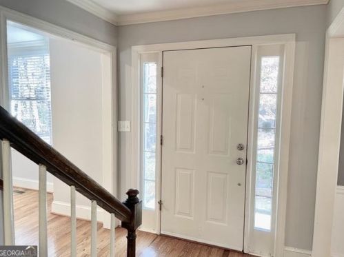 2216 Defoors Ferry Rd, Atlanta GA  30318-2324 exterior