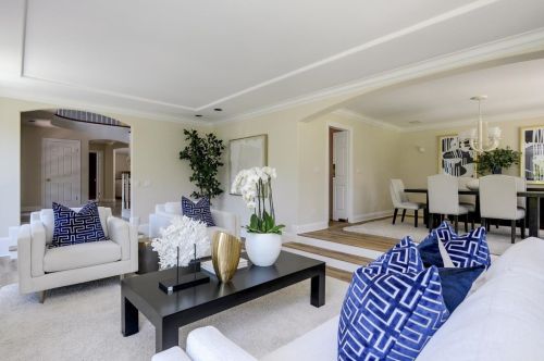 11555 Arroyo Oaks Dr, Los Altos CA 94024-6527 exterior