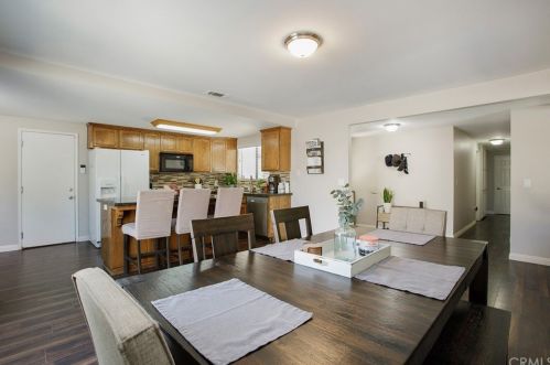 5543 Wentworth Dr, Riverside CA  92505-3151 exterior