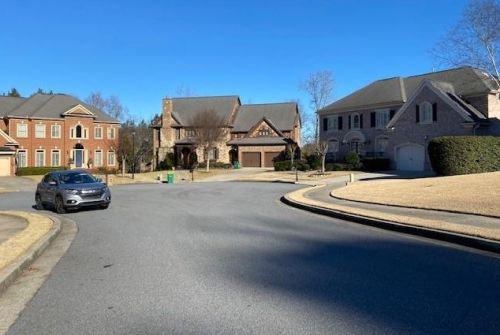 7520 Cannondale Ct, Suwanee, GA 30024-6640