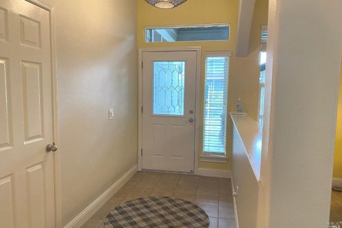 7657 Pallino Ct, Windsor, CA 95492-7743