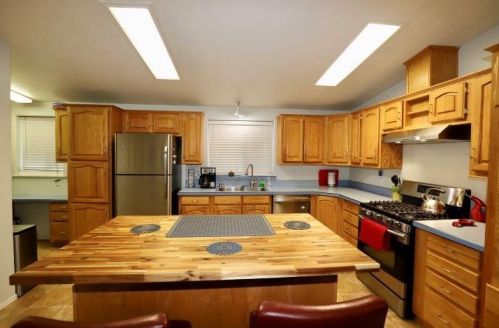 3319 Woodlake Dr, Peninsula Village, CA 96137-9745