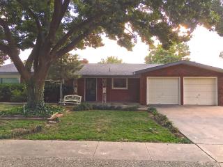 6114 Kenosha Dr, Lubbock, TX 79413-5334