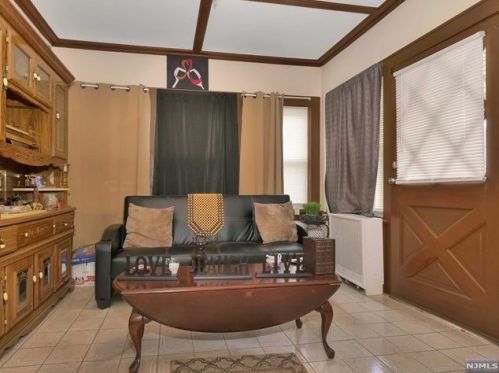 18 Lenox Ave, Paterson NJ  07502-2007 exterior