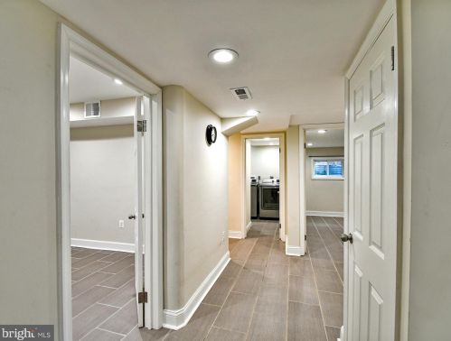 8708 Sundale Dr, Silver Spring MD 20910-5039 exterior