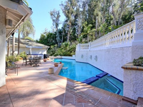 141 Peralta Hills Dr, Anaheim CA  92807-3424 exterior