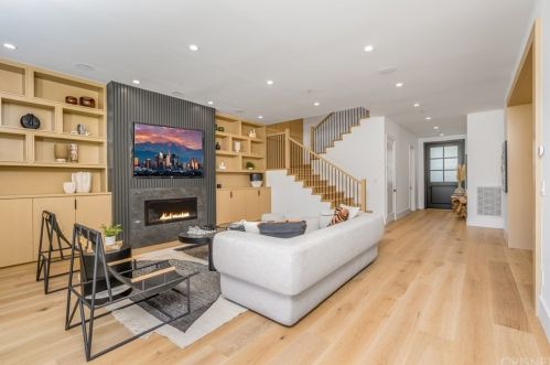 4534 Tobias Ave, Van Nuys, CA 91403-2821