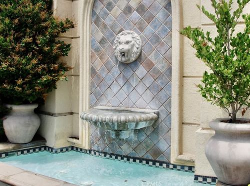 2117 Watermarke Pl, Irvine CA  92612-1698 exterior