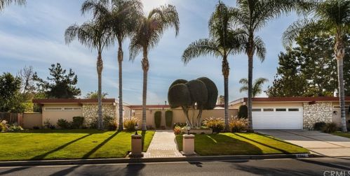 1362 Longmont Pl, Santa Ana, CA 92705-1546