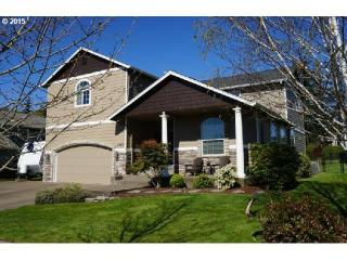 1525 Lakeview Dr, Silverton OR  97381-8745 exterior