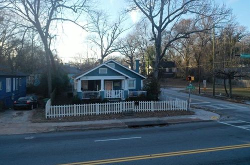 1113 Metropolitan Pkwy, Atlanta GA  30310-3577 exterior