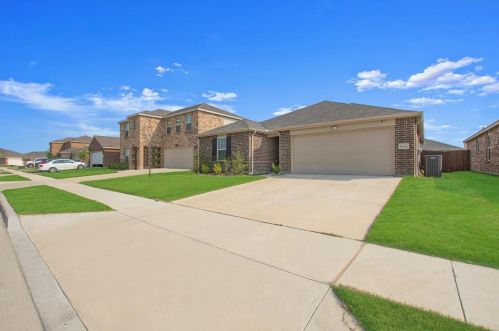 6112 Misty Breeze Dr, Fort Worth TX  76179-5343 exterior