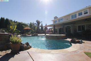 1108 San Donato Ct, Los Angeles, CA 94513-6556