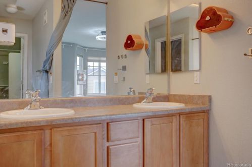 21993 Jamison Pl, Denver CO  80016-7289 exterior