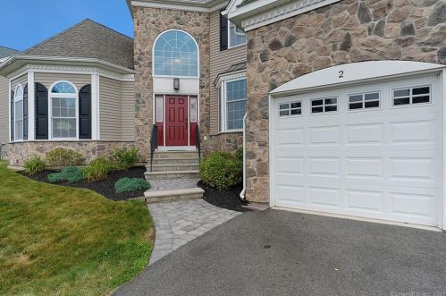 2 Poppy Ln, Wallingford, CT 06492-6059