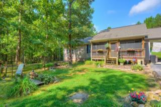 274 Furnace Creek Rd, Lafayette, GA 30728-5618