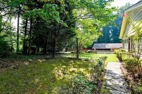 3446 Hazelwood Dr, Atlanta GA  30345-2145 exterior