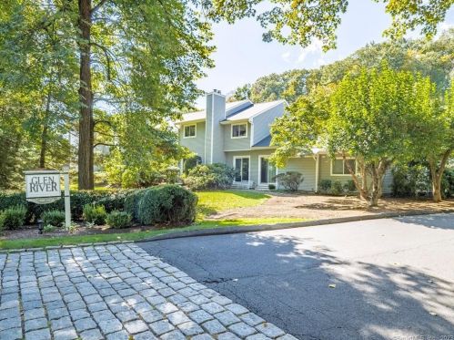 34 Glen Rdg, Wilton CT  06897-4038 exterior