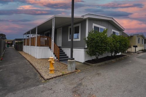 69 Contento Dr, Watsonville, CA 95076-3016