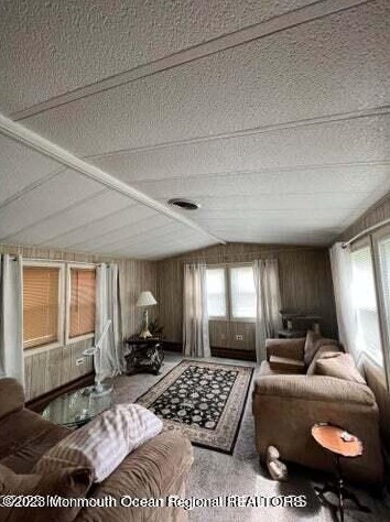 533 James St, East Freehold NJ  07728-3412 exterior