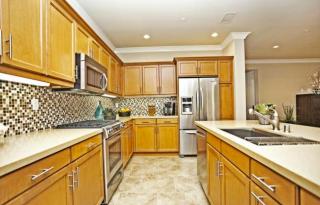 25 Peony, Irvine CA  92618-1508 exterior