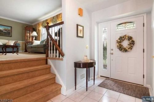 14 Crestmont Dr, Dover NJ  07801-1924 exterior