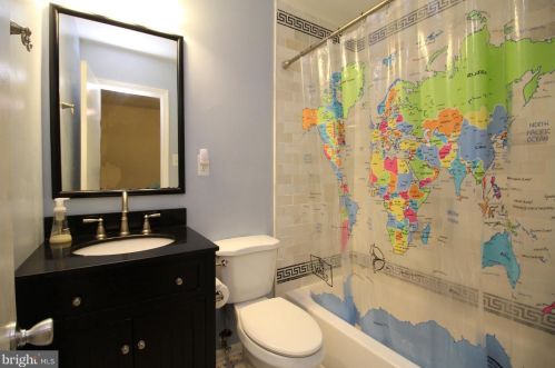 7676 Tiverton Dr, Springfield VA  22152-2018 exterior