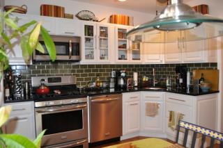 705 Hutchinson St, Philadelphia PA  19147-2710 exterior