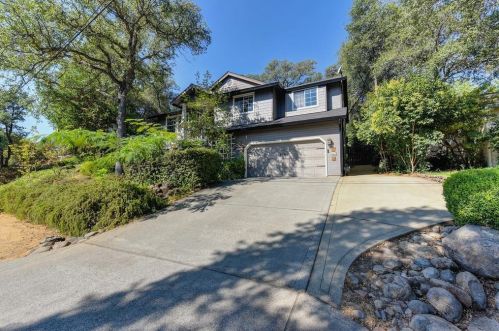 360 Riverview Dr, Auburn, CA 95603-5732