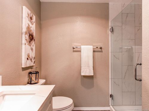 506 High Point Dr, Lakewood CO  80403 exterior