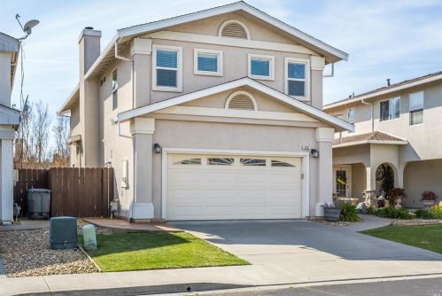 675 Chateau Cir, Vacaville, CA 95687-7430