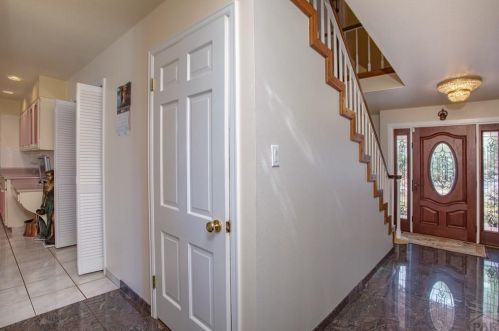 19 Temple Dr, Pueblo, CO 81005-1606
