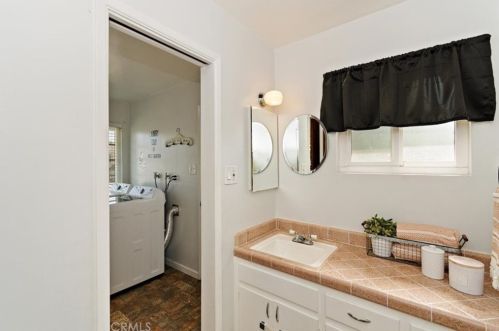 3876 Madrona Rd, Riverside CA  exterior