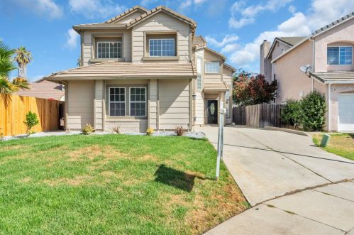 8003 Brookings Ct, Elk Grove, CA 95758-6592