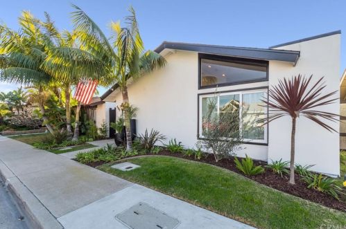 495 Galleon Way, Seal Beach, CA 90740-5937