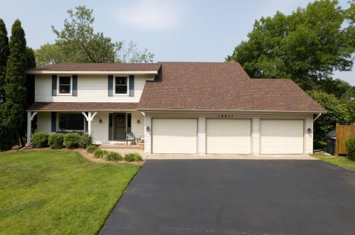 13511 Hollins Ct, Saint Paul, MN 55124-9403
