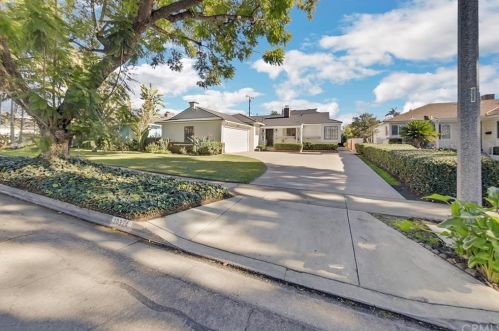 10324 Messina Dr, Whittier, CA 90603-2420