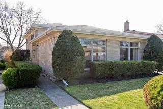 3651 Greenwood St, Skokie, IL 60076-1937