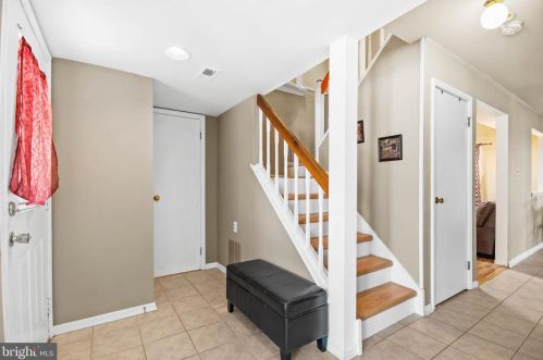 7 Chapel Cir, Erial, NJ 08081-3904