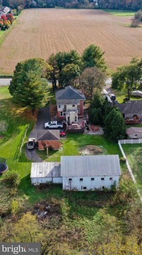 2251 New Holland Pike, Lancaster, PA 17601-5419