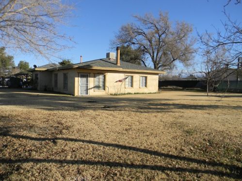 44612 90th St, Lancaster, CA 93535-8411